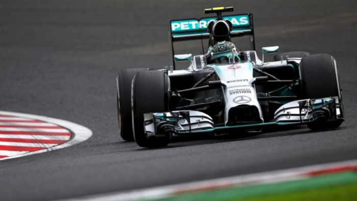 Με τις Mercedes από την πρώτη σειρά εκκίνησης θα ξεκινήσει ο αυριανός αγώνας στη Σουζούκα. Πρώτος ο Rosberg δεύτερος ο Hamilton.